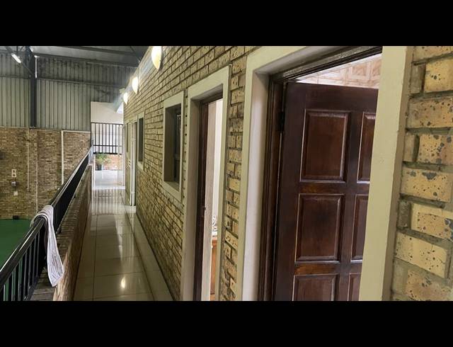 1,200M² WAREHOUSE TO LET IN PRETORIA WEST